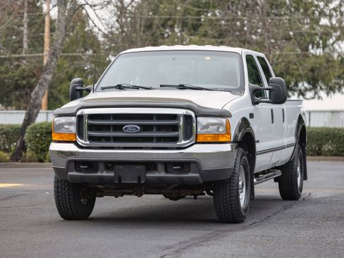 Used 1999 Ford F350 XLT image 1