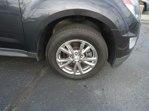 Used 2016 Chevrolet Equinox LT image 3