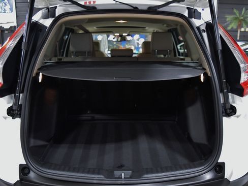 Used 2018 Honda CR-V Touring image 20