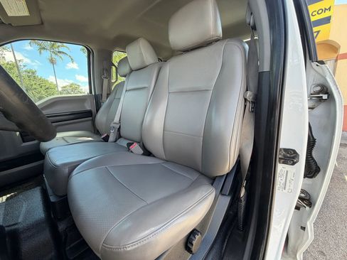 Used 2017 Ford F550 image 13