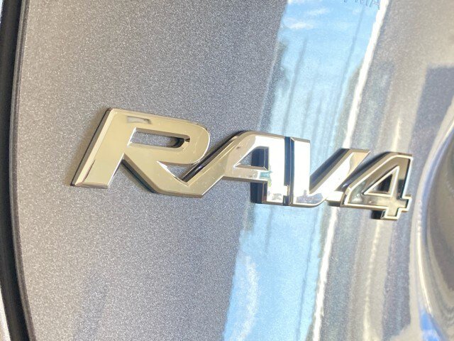 Used 2024 Toyota RAV4 XLE Premium AWD/4WD image 7