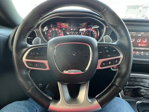 Used 2021 Dodge Challenger SRT Hellcat image 37