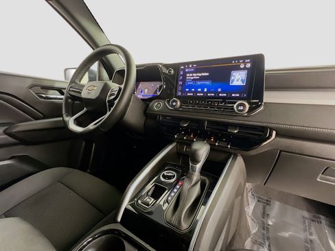 Used 2023 Chevrolet Colorado LT image 34