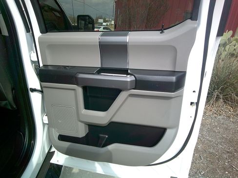 Used 2019 Ford F150 XLT image 11