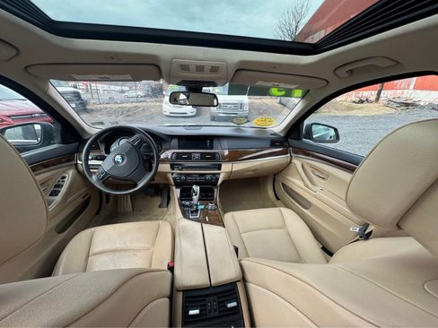 Used 2013 BMW 528i xDrive AWD/4WD image 10
