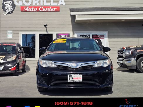 Used 2014 Toyota Camry image 2