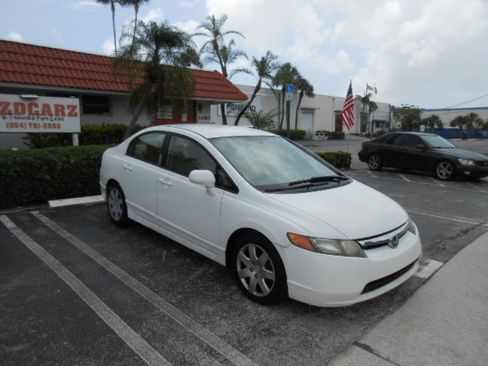 Used 2006 Honda Civic LX Sedan image 7