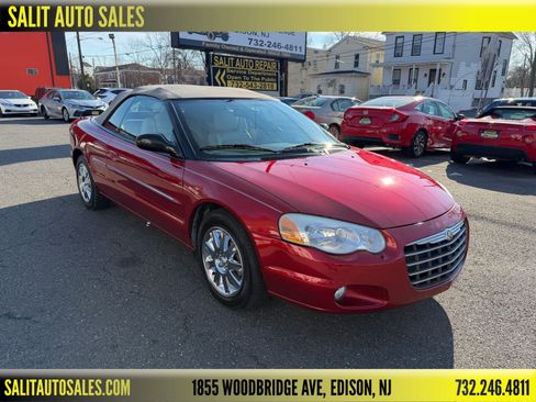 Used 2004 Chrysler Sebring Limited image 1