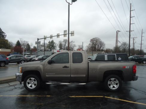 Used 2013 Chevrolet Silverado 1500 Z71 image 1