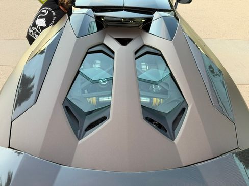 Used 2015 Lamborghini Aventador LP 700-4 Roadster AWD/4WD image 15