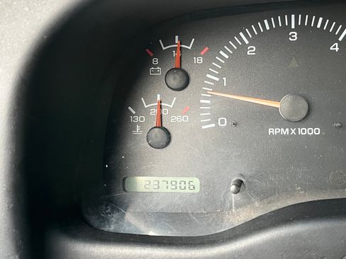 Used 1997 Dodge Dakota Sport image 6