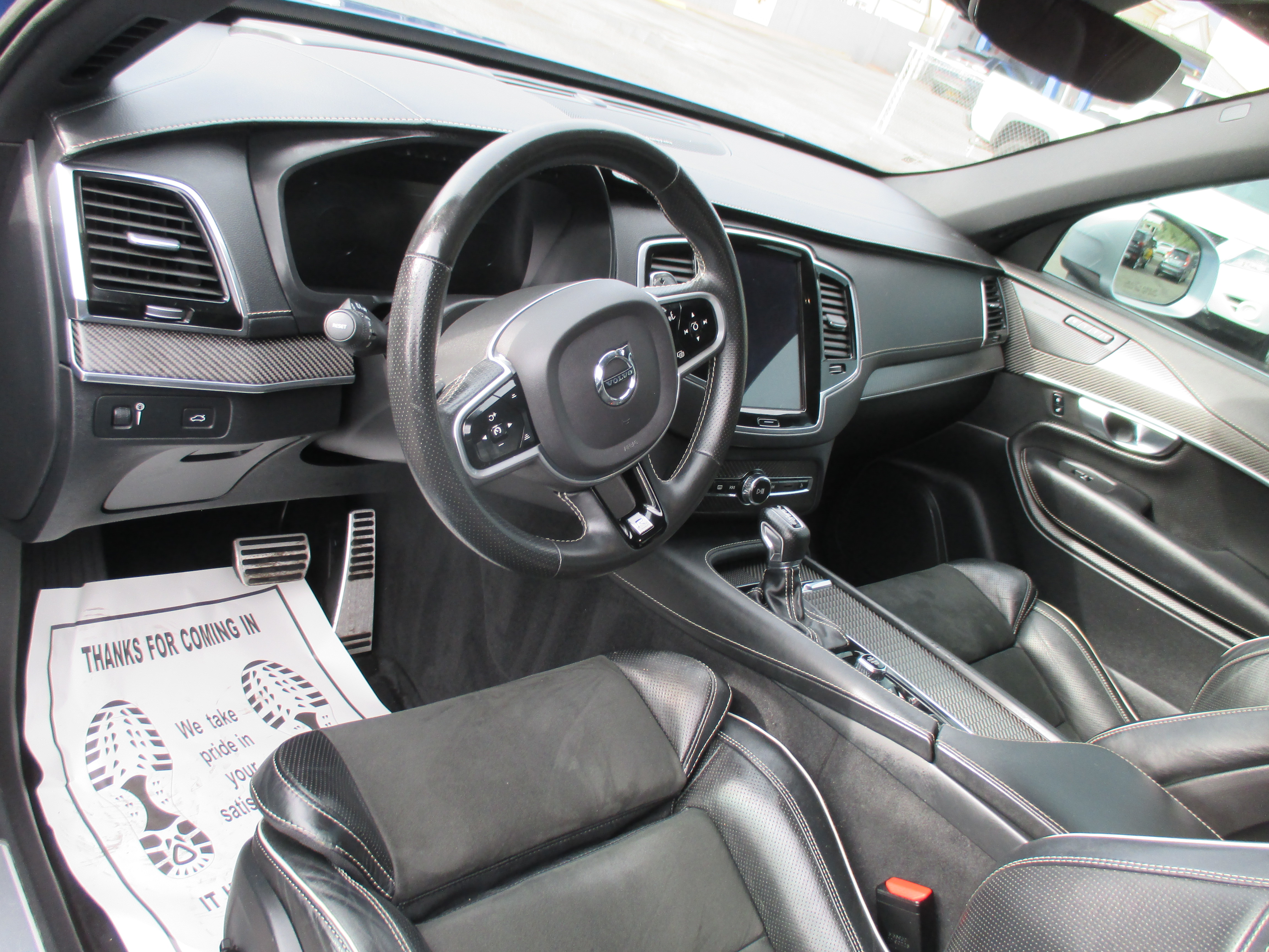 Used 2019 Volvo XC90 AWD T5 R-Design image 10