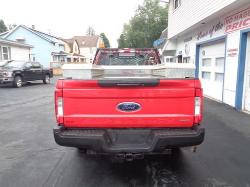 Used 2017 Ford F250 2WD SuperCab Super Duty image 9