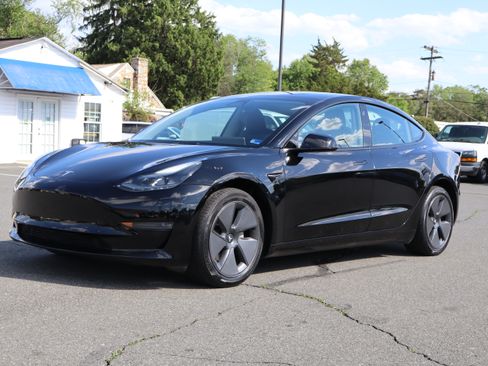 Used 2023 Tesla Model 3 Long Range AWD/4WD image 4