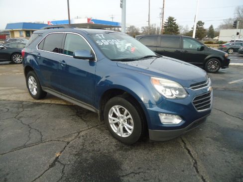 Used 2017 Chevrolet Equinox LT image 15