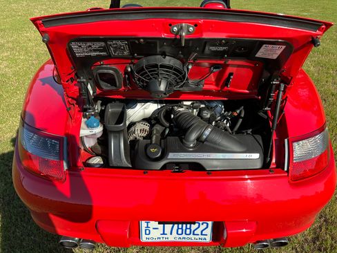 Used 2006 Porsche 911 Carrera 4S image 31