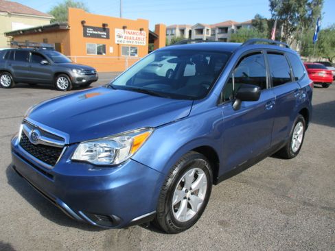 Used 2015 Subaru Forester 2.5i Premium Sport Utility 4D AWD/4WD image 16