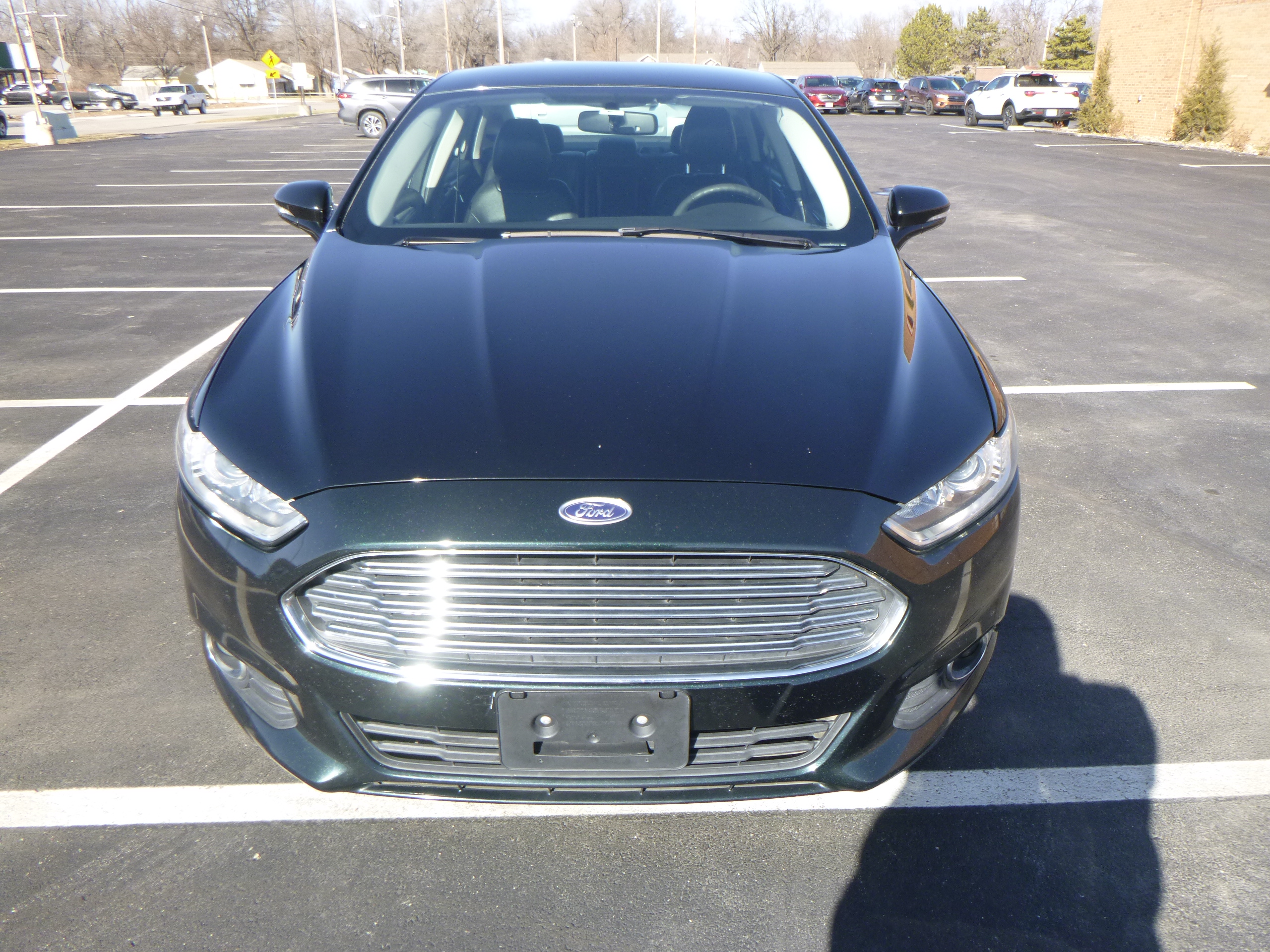 Used 2014 Ford Fusion SE FWD image 3