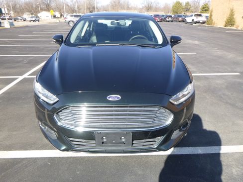 Used 2014 Ford Fusion SE image 3