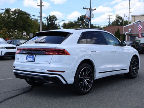 Used 2023 Audi Q8 Premium Plus image 8