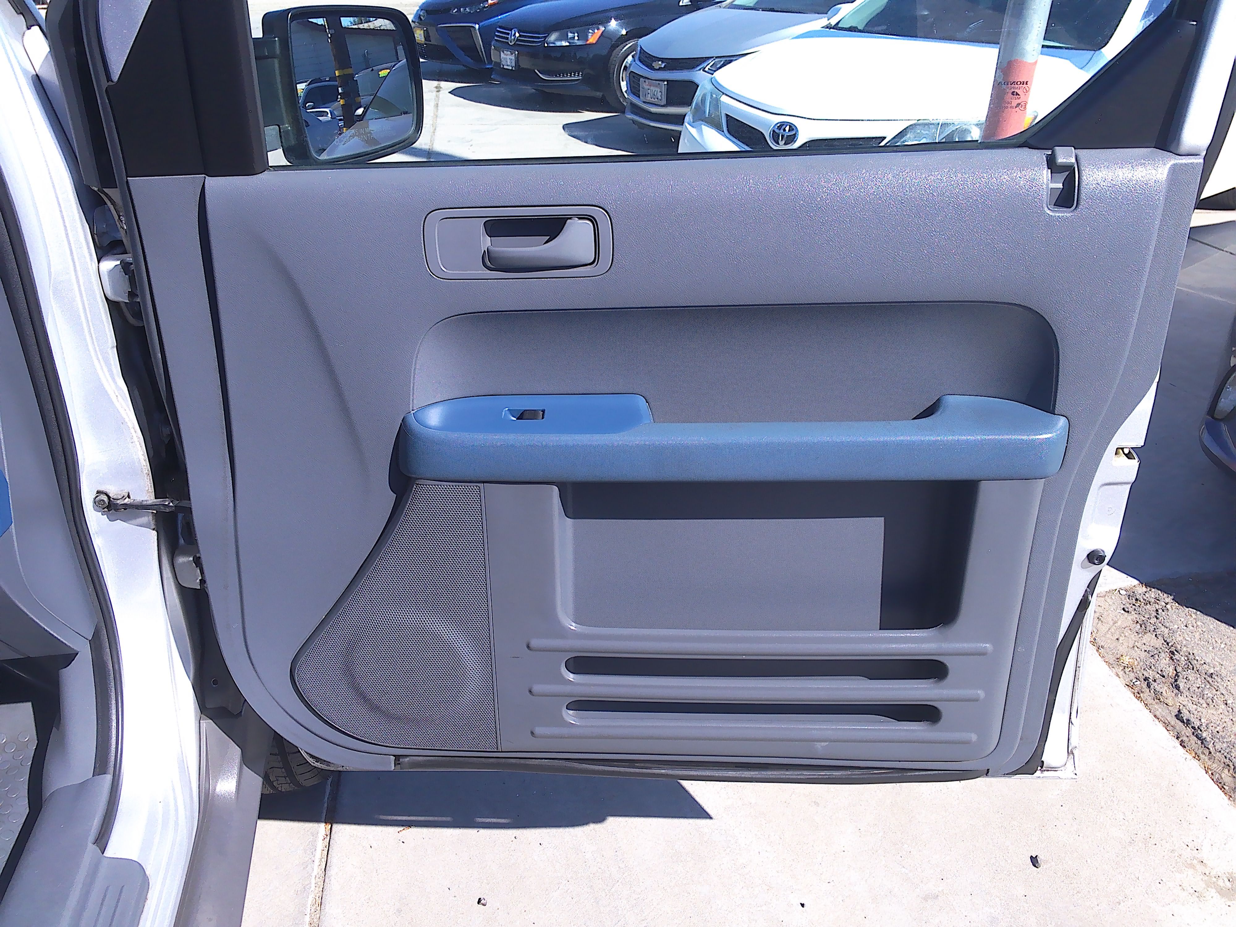 Used 2005 Honda Element LX image 15
