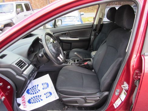 Used 2016 Subaru Crosstrek 2.0i Premium image 16