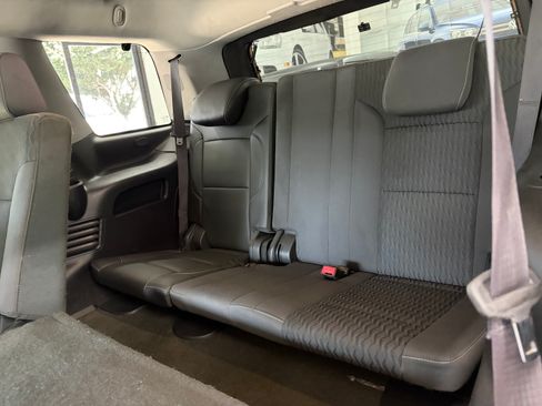 Used 2015 Chevrolet Tahoe 2WD LS image 12