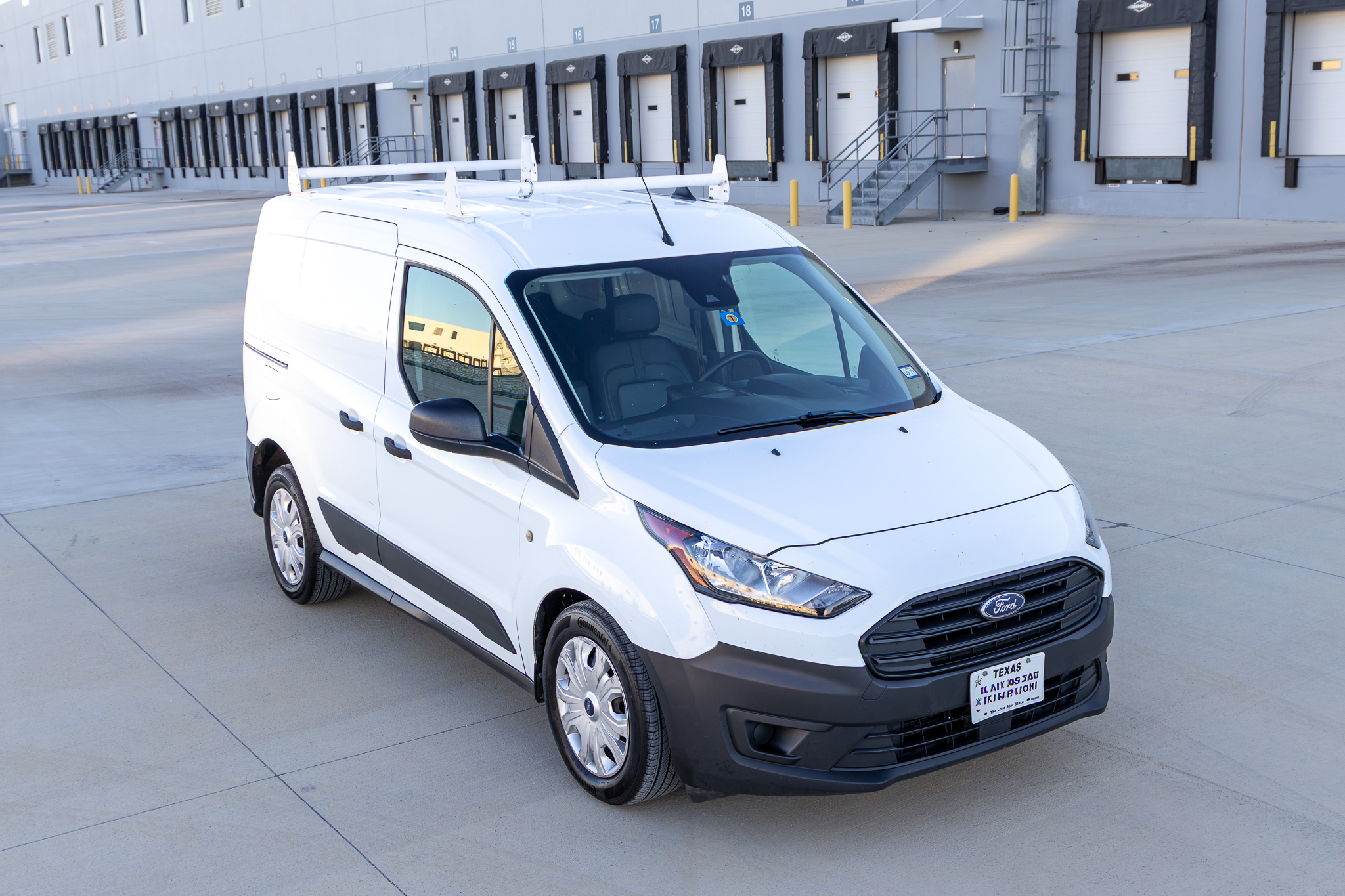 Used 2022 Ford Transit Connect XL FWD image 5