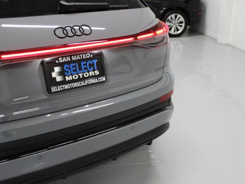 Used 2024 Audi Q4 e-tron quattro Premium Plus AWD/4WD image 10