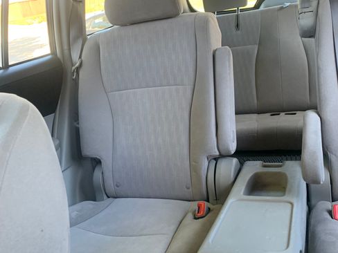 Used 2010 Toyota Highlander Sport image 15