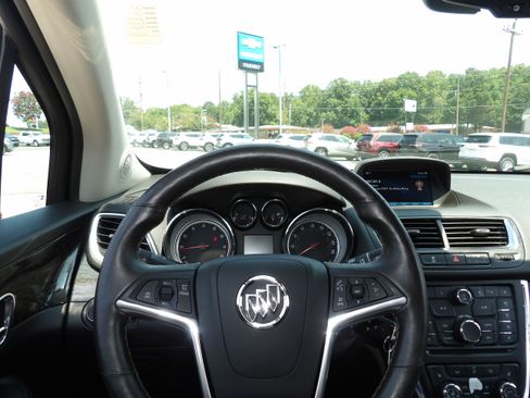 Used 2014 Buick Encore FWD Leather image 2