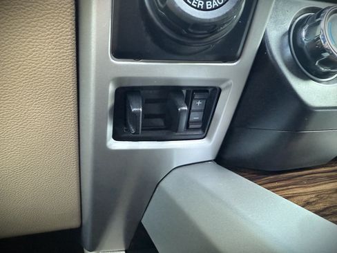 Used 2020 Ford F150 4x4 SuperCrew image 38
