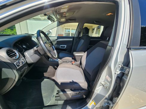 Used 2012 Chevrolet Captiva Sport FWD LT w/ 1LT image 12