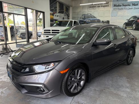 Used 2019 Honda Civic EX Sedan image 2