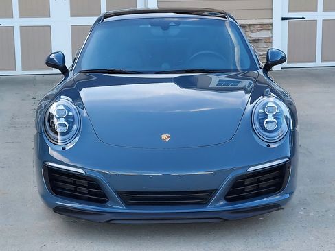 Used 2017 Porsche 911 Carrera 4S image 6