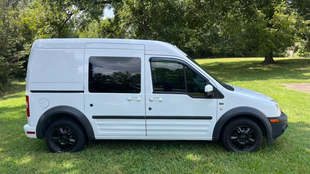 Used 2013 Ford Transit Connect XLT Wagon FWD image 4