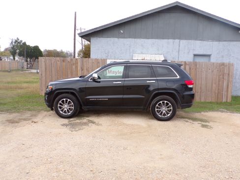Used 2016 Jeep Grand Cherokee Limited image 2