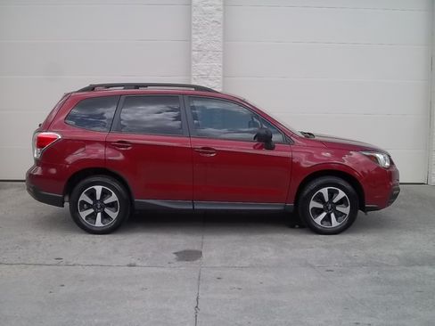 Used 2018 Subaru Forester 2.5i Premium image 10