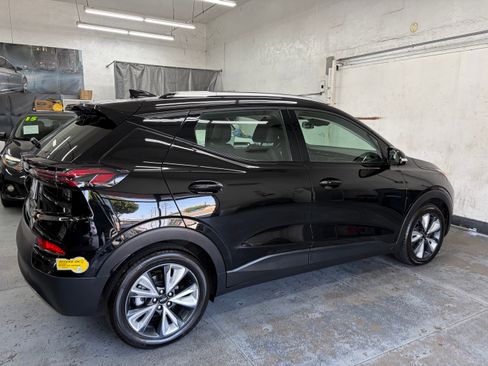 Used 2022 Chevrolet Bolt EUV LT FWD image 8