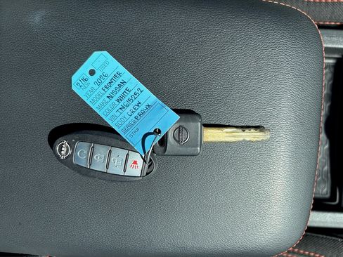 Used 2026 Nissan Frontier PRO-4X image 22