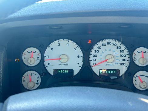 Used 2005 Dodge Ram 1500 Truck SLT image 12