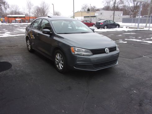 Used 2012 Volkswagen Jetta 2.5 SE image 3