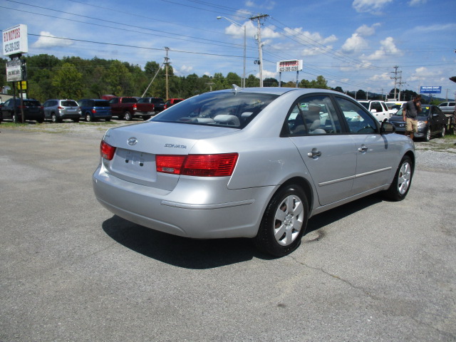 Used 2010 Hyundai Sonata GLS FWD image 6