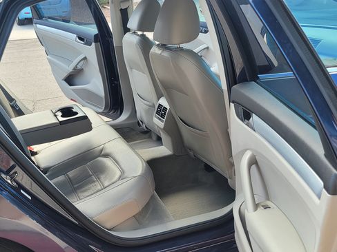 Used 2013 Volkswagen Passat 2.5 SE image 14