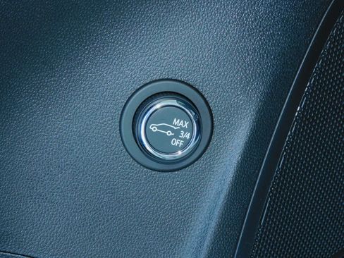 Used 2023 Buick Envision FWD Essence image 20