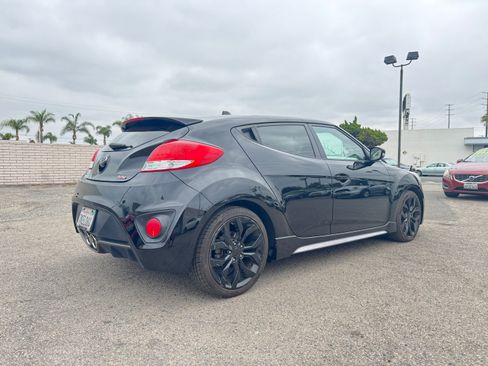Used 2015 Hyundai Veloster Turbo FWD image 9