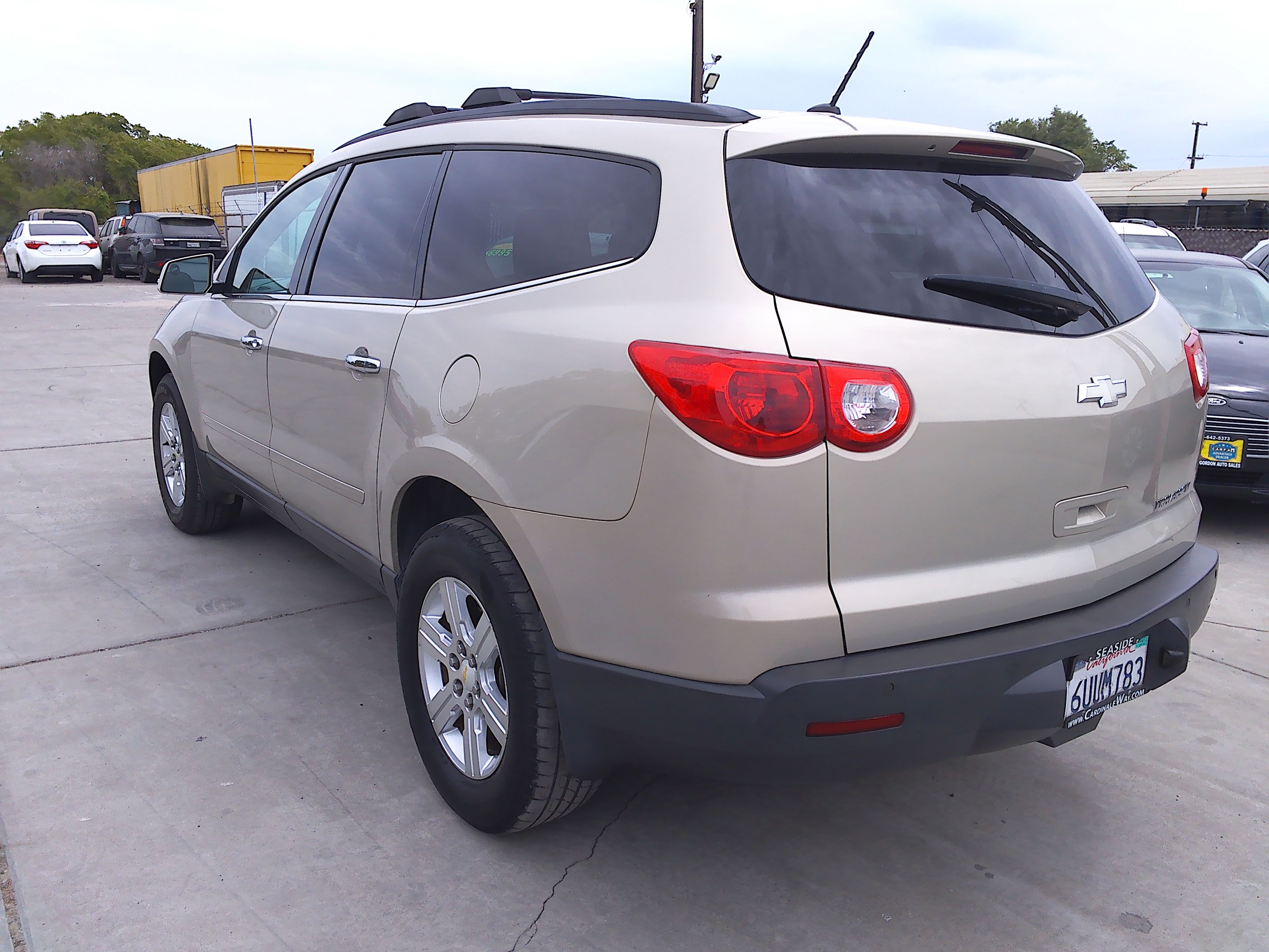 Used 2012 Chevrolet Traverse LT FWD image 3