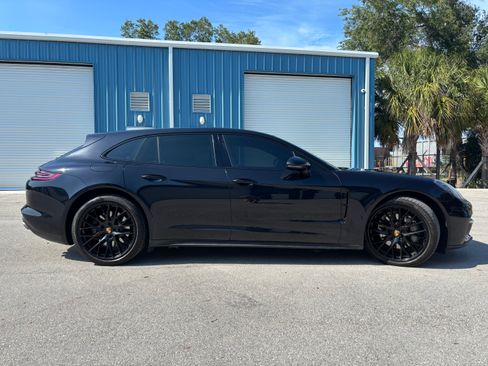 Used 2018 Porsche Panamera 4S Sport Turismo AWD/4WD image 3