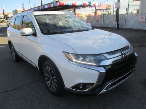 Used 2020 Mitsubishi Outlander SEL image 14