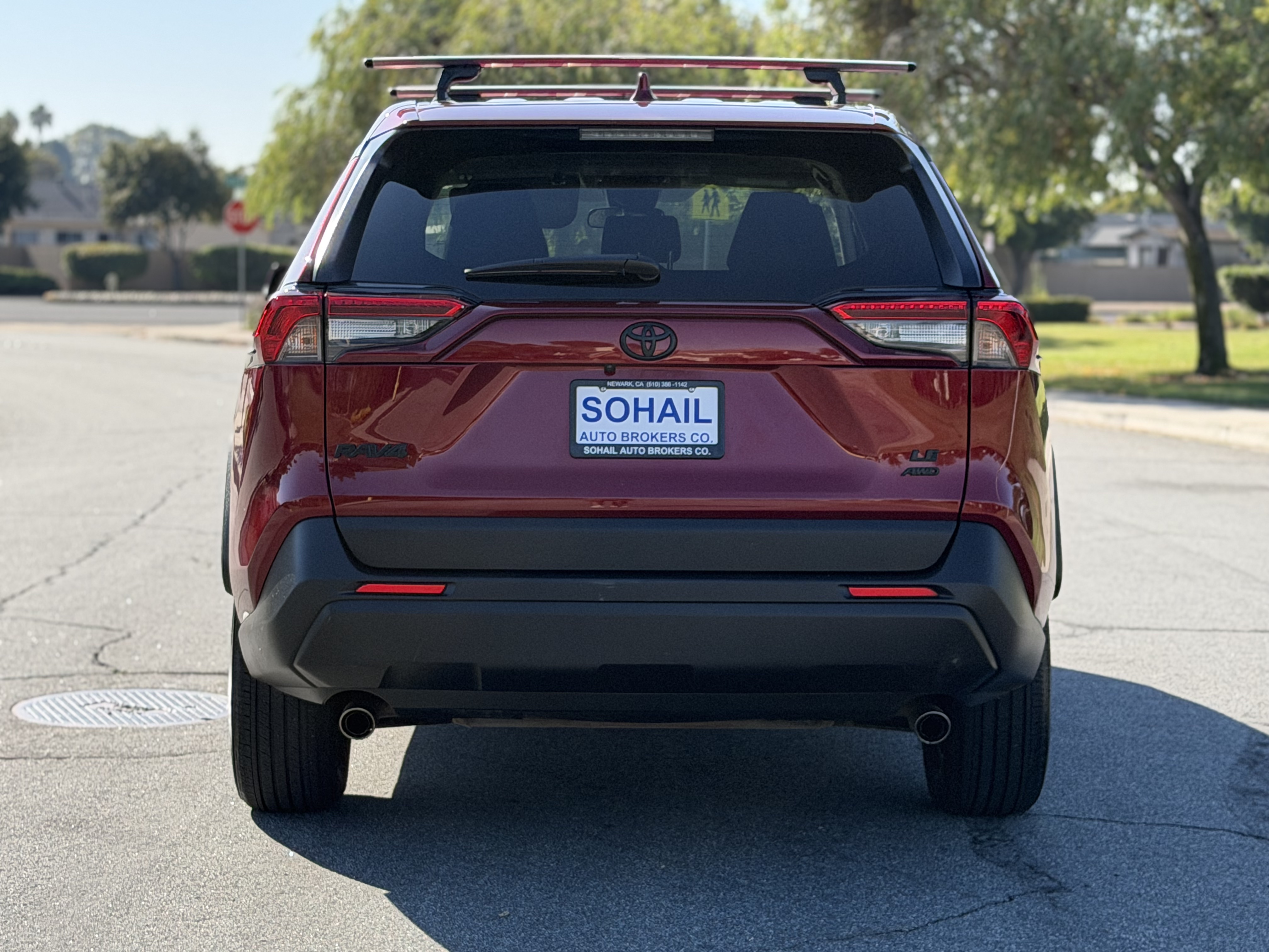 Used 2023 Toyota RAV4 AWD LE image 5